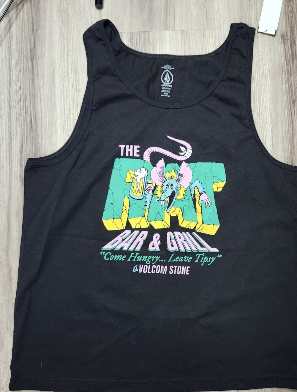 Volcom Mens Rat Bar Graphic Tank Top Medium Sleevless Cotton Summer Vacation NEW